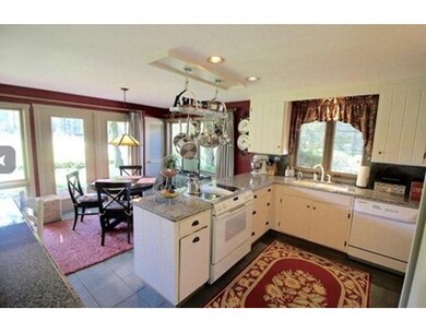 12 Orchard Park Ln, Hudson, NH 03051 - photo 3