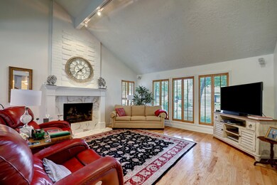 8926 Melissa Lea Ln, Houston, TX 77040 - photo 7