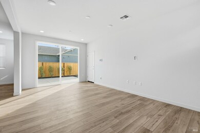 220 Octopus St, Suisun City, CA 94585 - photo 4