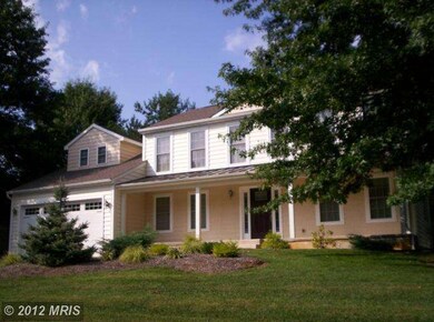 19227 Jamestown Dr, Hagerstown, MD 21742 - photo 2