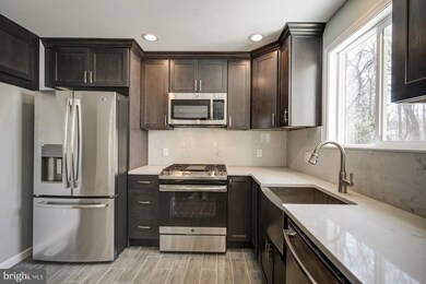 647 Pacific Ave, Atco, NJ 08004 - photo 6