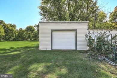 195 E Main St, Adamstown, PA 19501 - photo 5