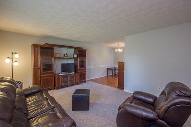 260 Mocks Creek Dr, Danville, KY 40422 - photo 4