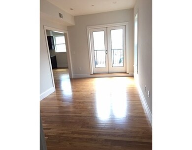 200 Highland Ave unit 4, Somerville, MA 02143 - photo 4