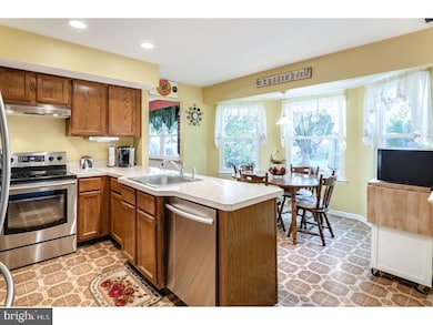 149 Mill Pond Place, Langhorne, PA 19047 - photo 6