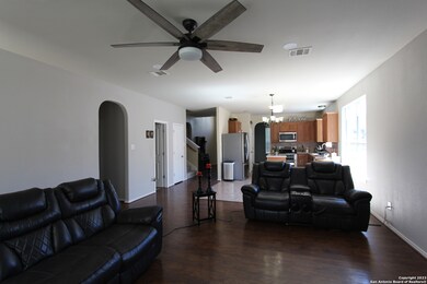 25615 Texas Ash, San Antonio, TX 78261 - photo 5
