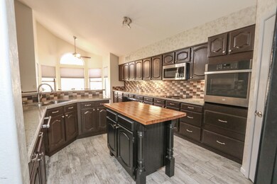 6 Kitchen