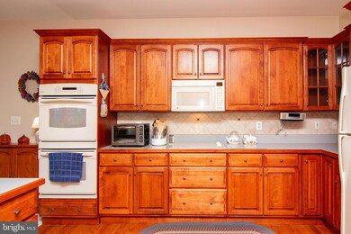 6562 Jasana Ct, Sykesville, MD 21784 - photo 5