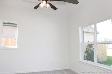 13013 S Cedar St, Jenks, OK 74037 - photo 6