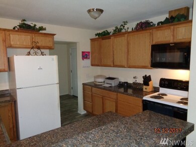 365 Baltimore St, Longview, WA 98632 - photo 5