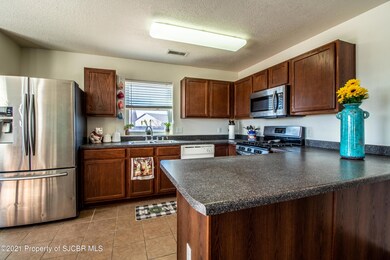 5911 Kristy St, Farmington, NM 87401 - photo 2