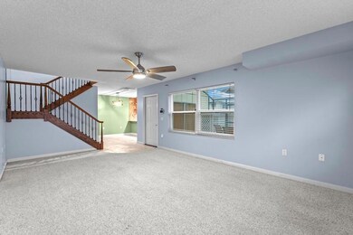 37 Danbury Ct unit A, Royal Palm Beach, FL 33411 - photo 4