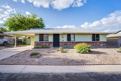 Front of Home w/ sidewalk
