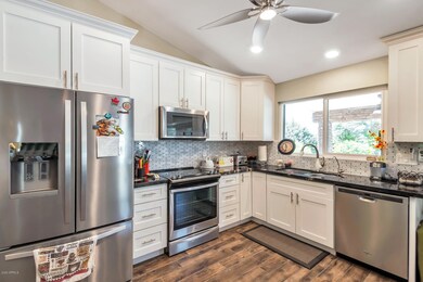 5539 E Evergreen St, Mesa, AZ 85205 - photo 3