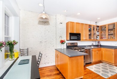 15 Charter St unit 5, Boston, MA 02113 - photo 4