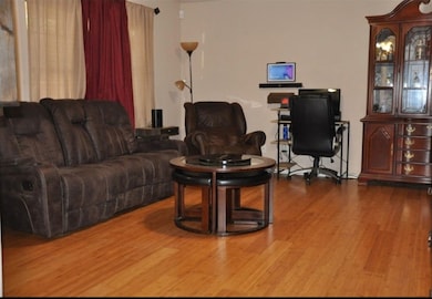 10740 Royal York Dr, Conroe, TX 77303 - photo 3