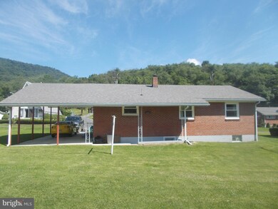 345 Parkview Dr, Keyser, WV 26726 - photo 2