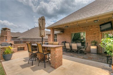 2629 SE 9th Cir, Moore, OK 73160 - photo 5
