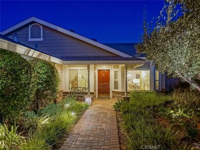 TWILIGHT PHOTO HIGHLIGHTS SPECIAL FRONT WINDOWS & GREAT LIGHTING.