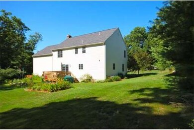 102 Conestoga Dr, Uxbridge, MA 01569 - photo 3