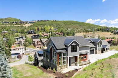 611 Rossie Hill Drive Park-002-010-611Ro