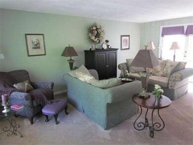 17 Meadowvale Rd, Burlington, MA 01803 - photo 5