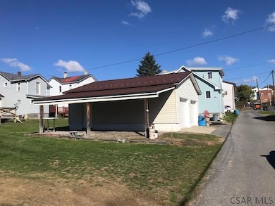 310 11th St, Windber, PA 15963 - photo 2