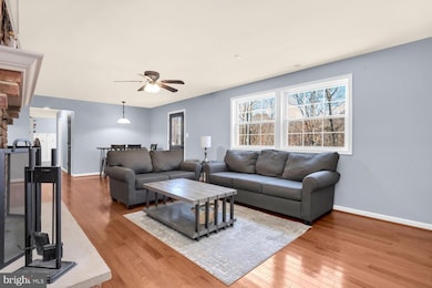 8387 Leeds Manor Rd, Warrenton, VA 20186 - photo 2