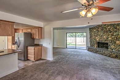 DIning:Kitchen:Living