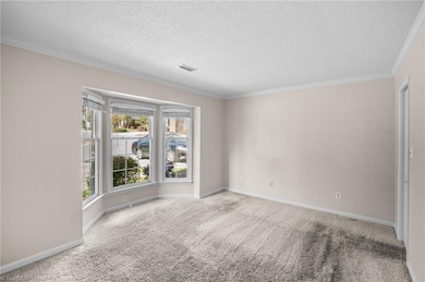 Bedroom on main with full bath