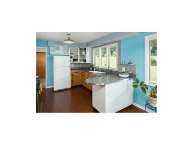 Kitchen - alternate view