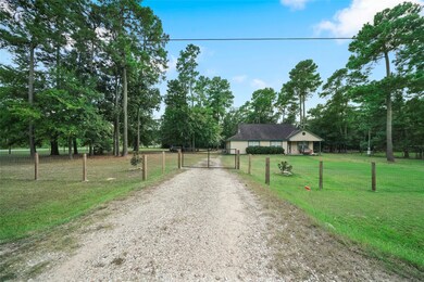 26055 Bent Oak Dr, Hockley, TX 77447 - photo 2