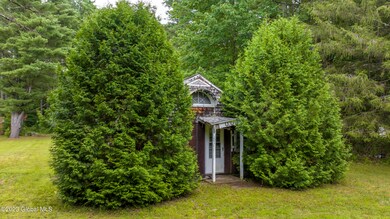 101 Jones Rd, Saratoga Springs, NY 12866 - photo 4