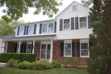 1628 Carnegie Ct, Naperville, IL 60565 - photo 2