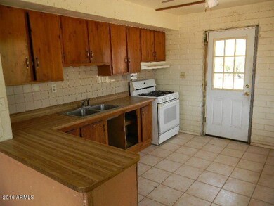 Kitchen 1