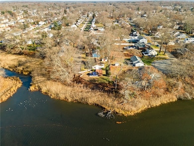 130 Lindy Ave, Riverside, RI 02915 - photo 2