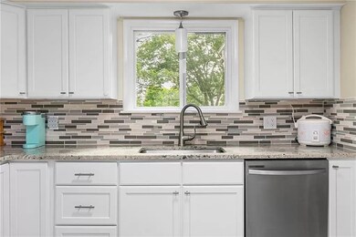 62 Bennington Rd, Cranston, RI 02920 - photo 6