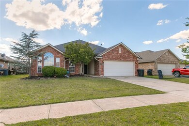 525 Loyd Ln, Moore, OK 73160 - photo 3