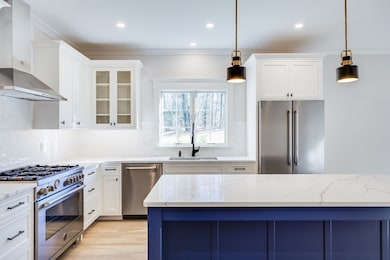 255 Old Main Rd unit 2A, Falmouth, MA 02556 - photo 2