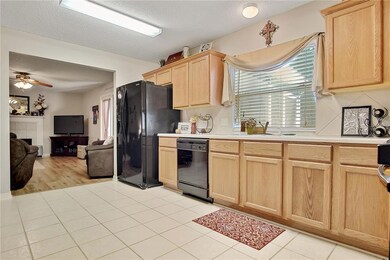 1129 Lori Dr, Slidell, LA 70461 - photo 4