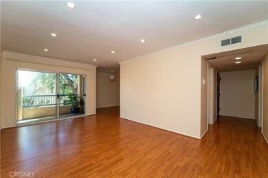 18307 Burbank Blvd unit 32, Tarzana, CA 91356 - photo 6
