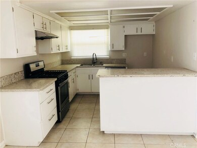 14138 Arrowhead Dr, Victorville, CA 92395 - photo 6