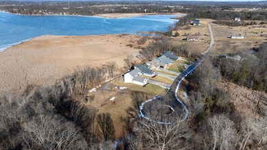 154 Bloomfield Blvd, Brooklyn, MI 49230