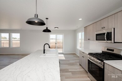 7502 E Shields Dr, Nampa, ID 83687 - photo 5