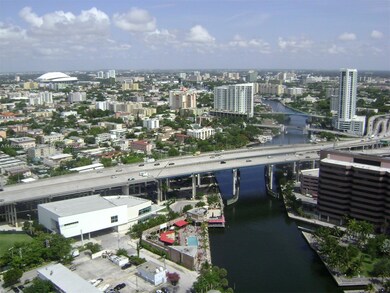 185 SW 7th St unit 3302, Miami, FL 33130 - photo 6