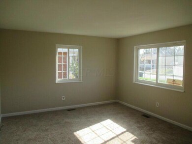 332 Crowley Rd, Columbus, OH 43207 - photo 6