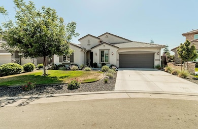 117 Emperor Way, Dinuba, CA 93618 - photo 3