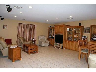 Den/Family/Great Room.