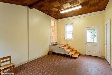 8 Elm Ct, Hatfield, MA 01038 - photo 4