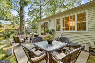 14203 Castaway Dr, Rockville, MD 20853 - photo 3